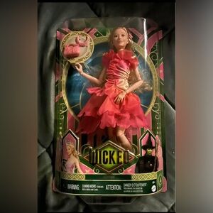 Glinda (Recalled) Doll
